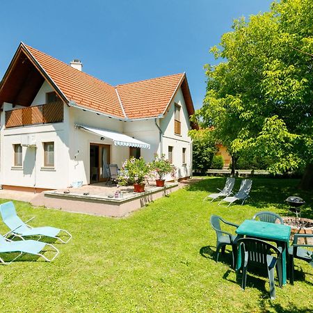 Holiday Home Juglans 1 By Interhome 벌러토너컬리 외부 사진