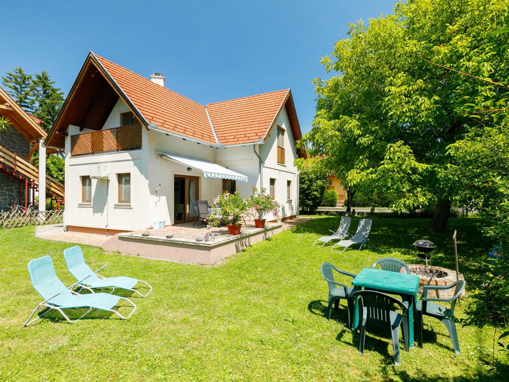 Holiday Home Juglans 1 By Interhome 벌러토너컬리 외부 사진